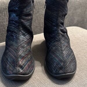 Arcopedico Black Multicolor Ankle Boots, size 39/8.5